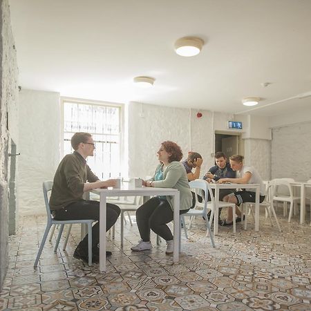 Abrahams Hostel Dublin Exterior photo