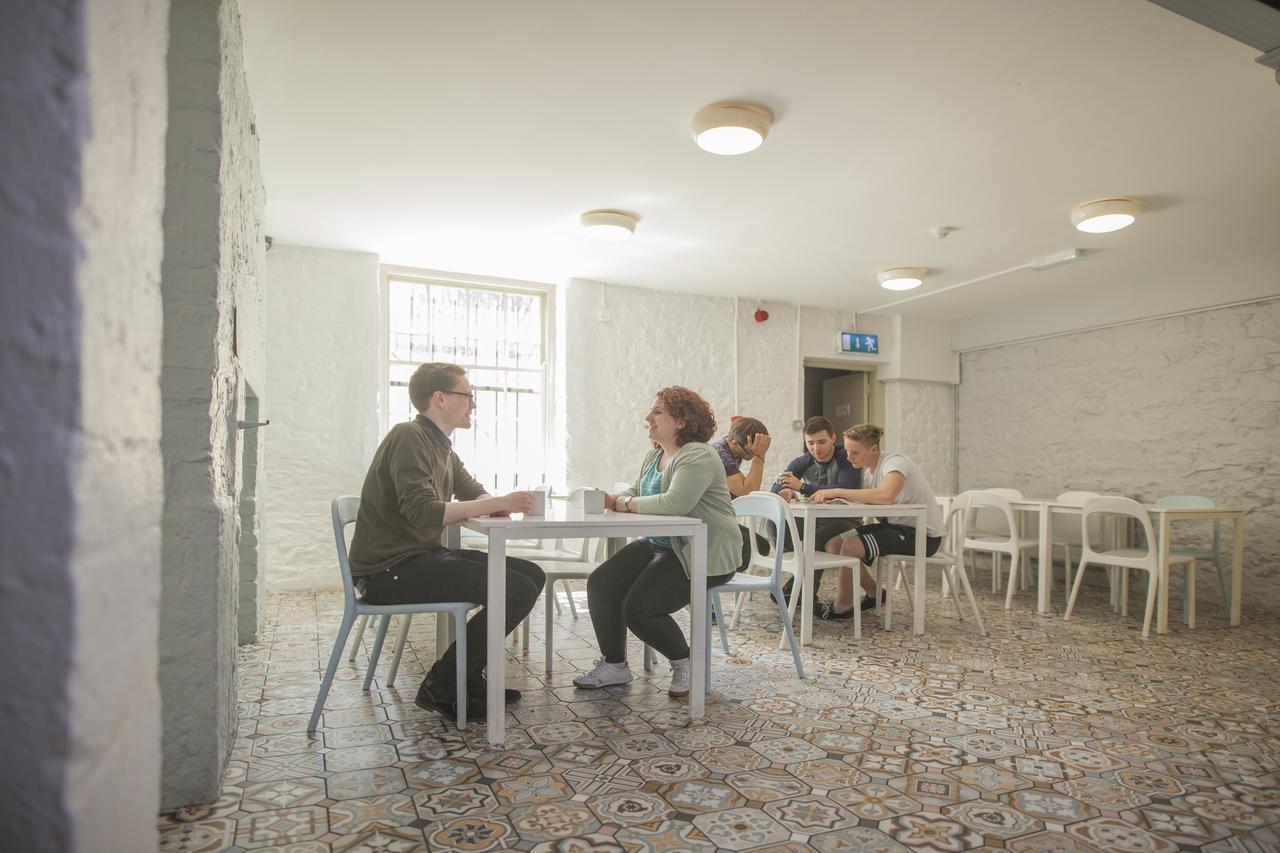 Abrahams Hostel Dublin Exterior photo